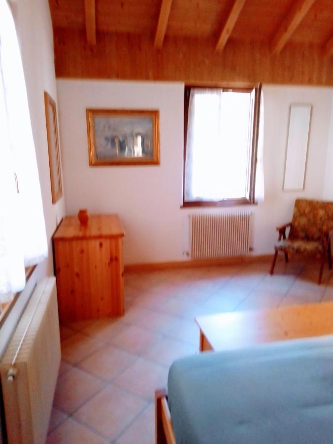 Casetta Vittorio Mezzolago Luaran gambar